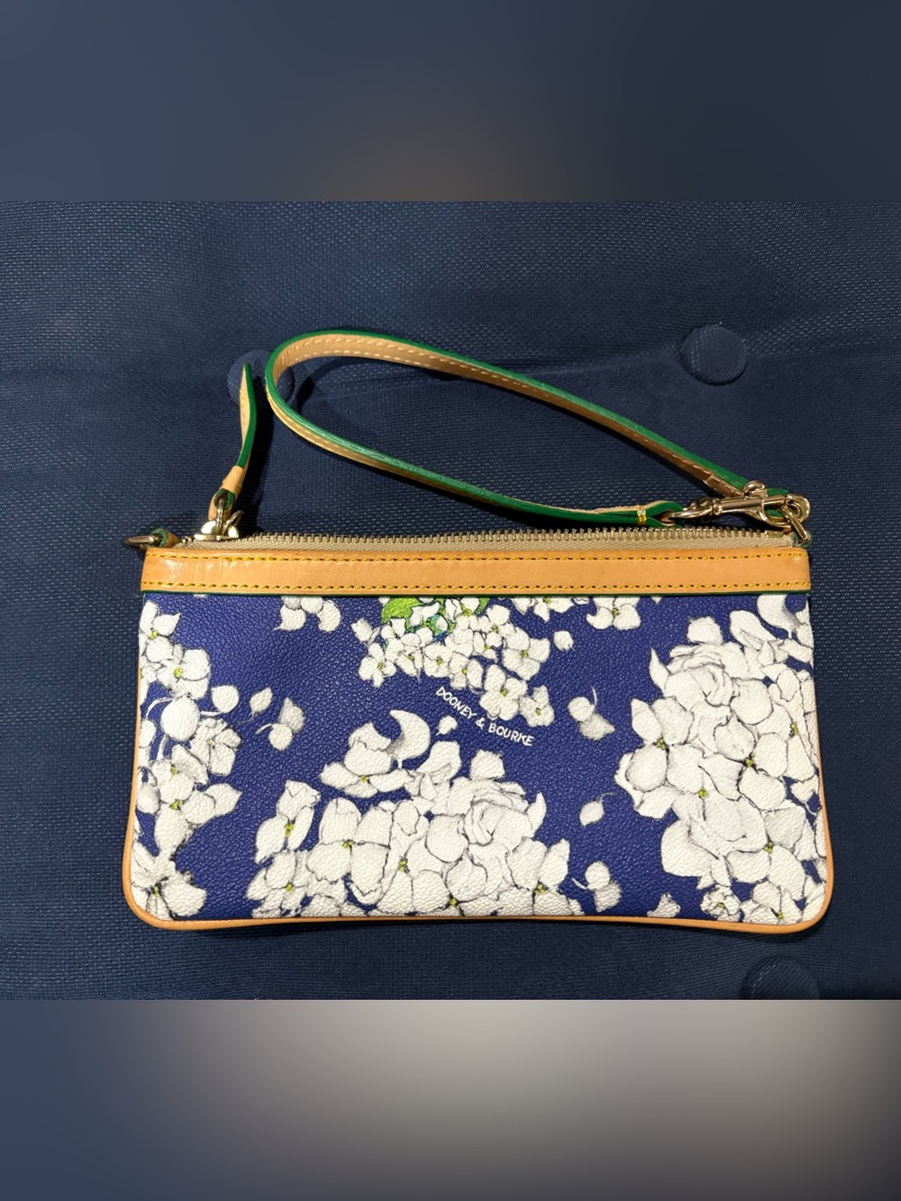 Dooney & Bourke Navy with White Hydrangea Wristlet with Tan Trim - Picture 2 of 3
